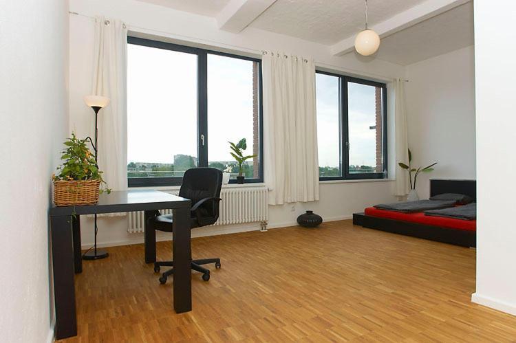 Spacious Studio Apartment Friedrichshain — Fotos 1